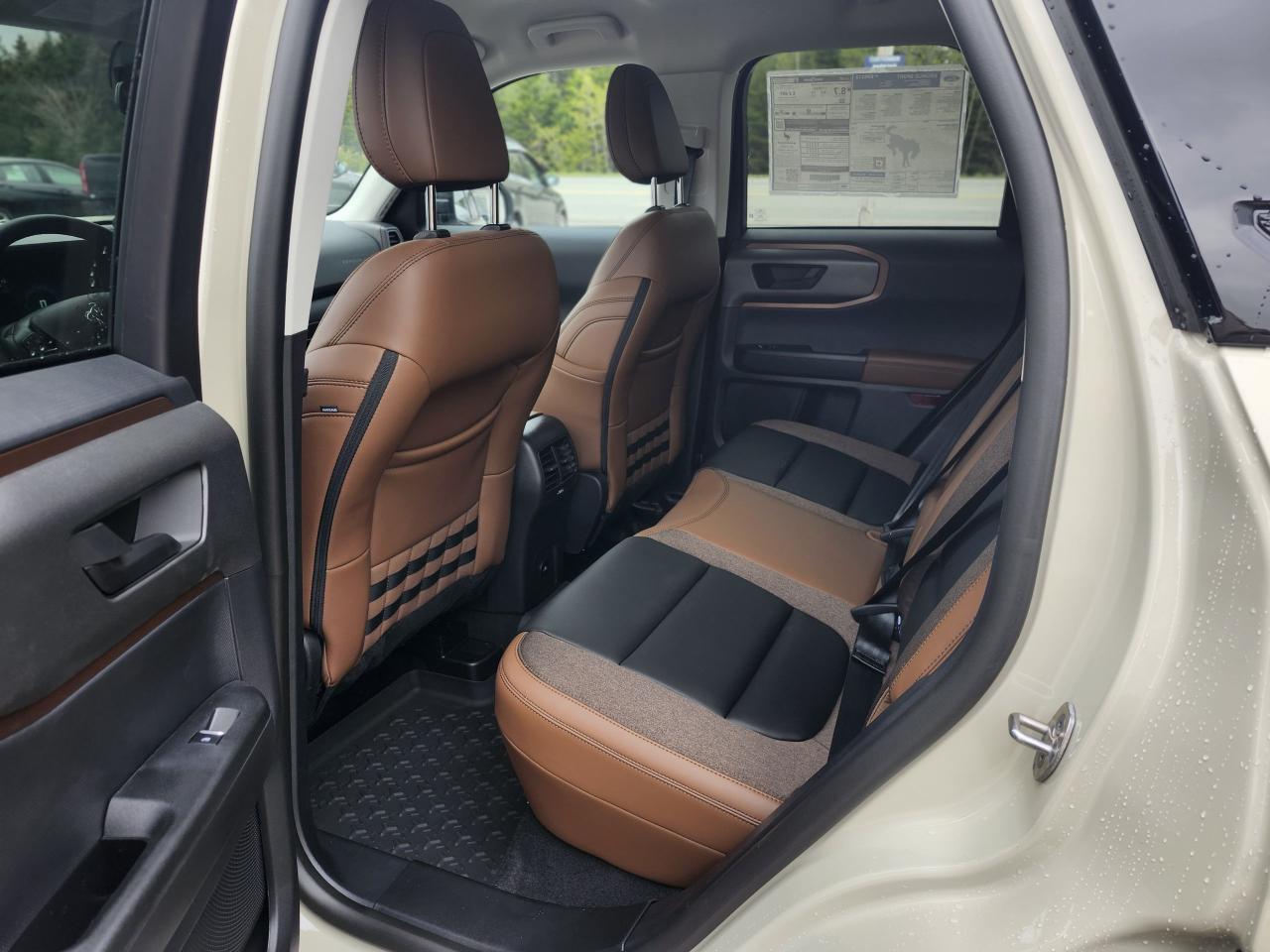 2025 Ford Bronco Sport Outer Banks 4X4 Photo5