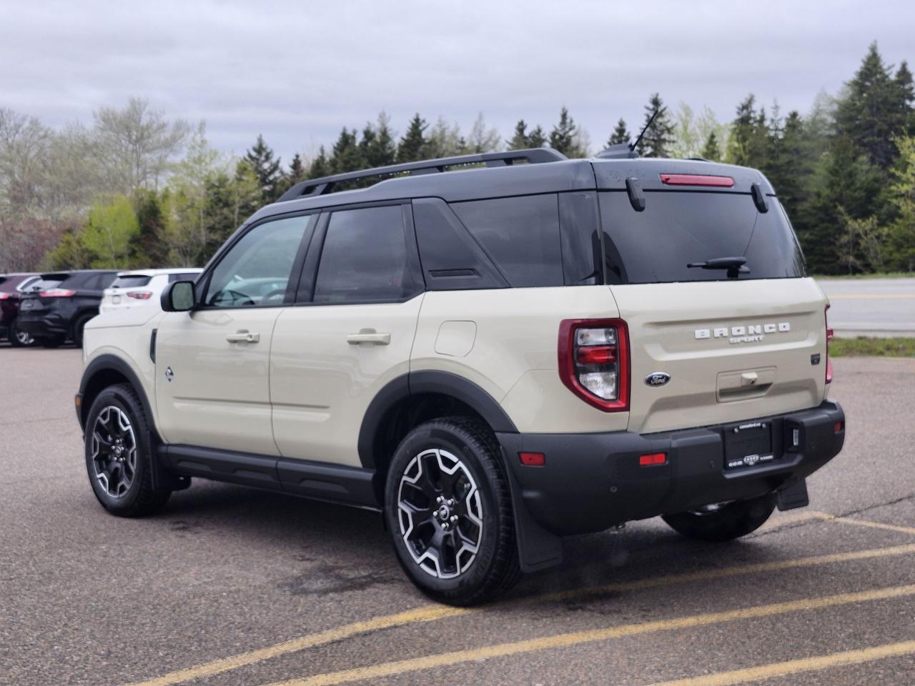 2025 Ford Bronco Sport Outer Banks 4X4 Photo5
