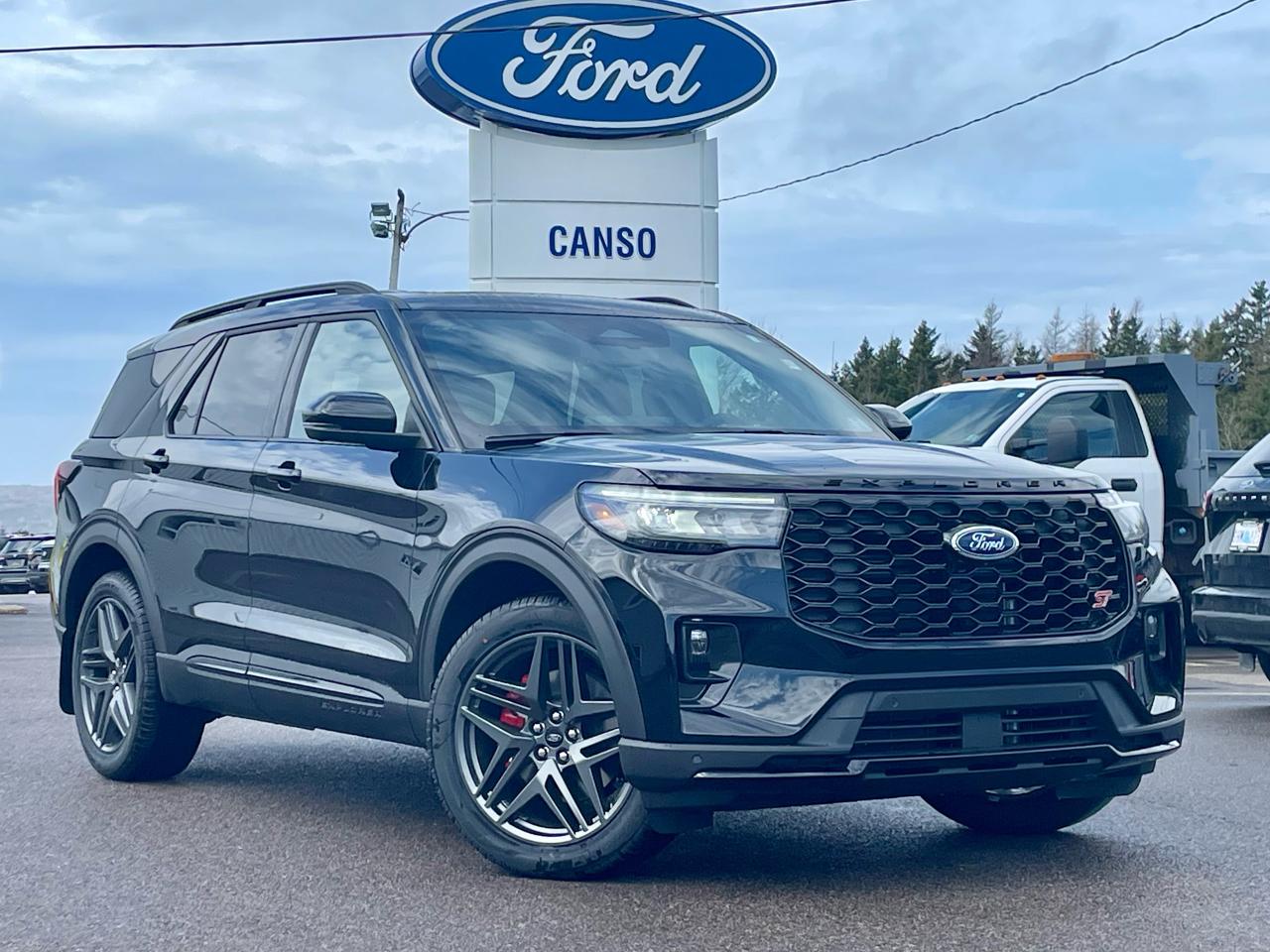 2025 Ford Explorer ST 4WD Photo0