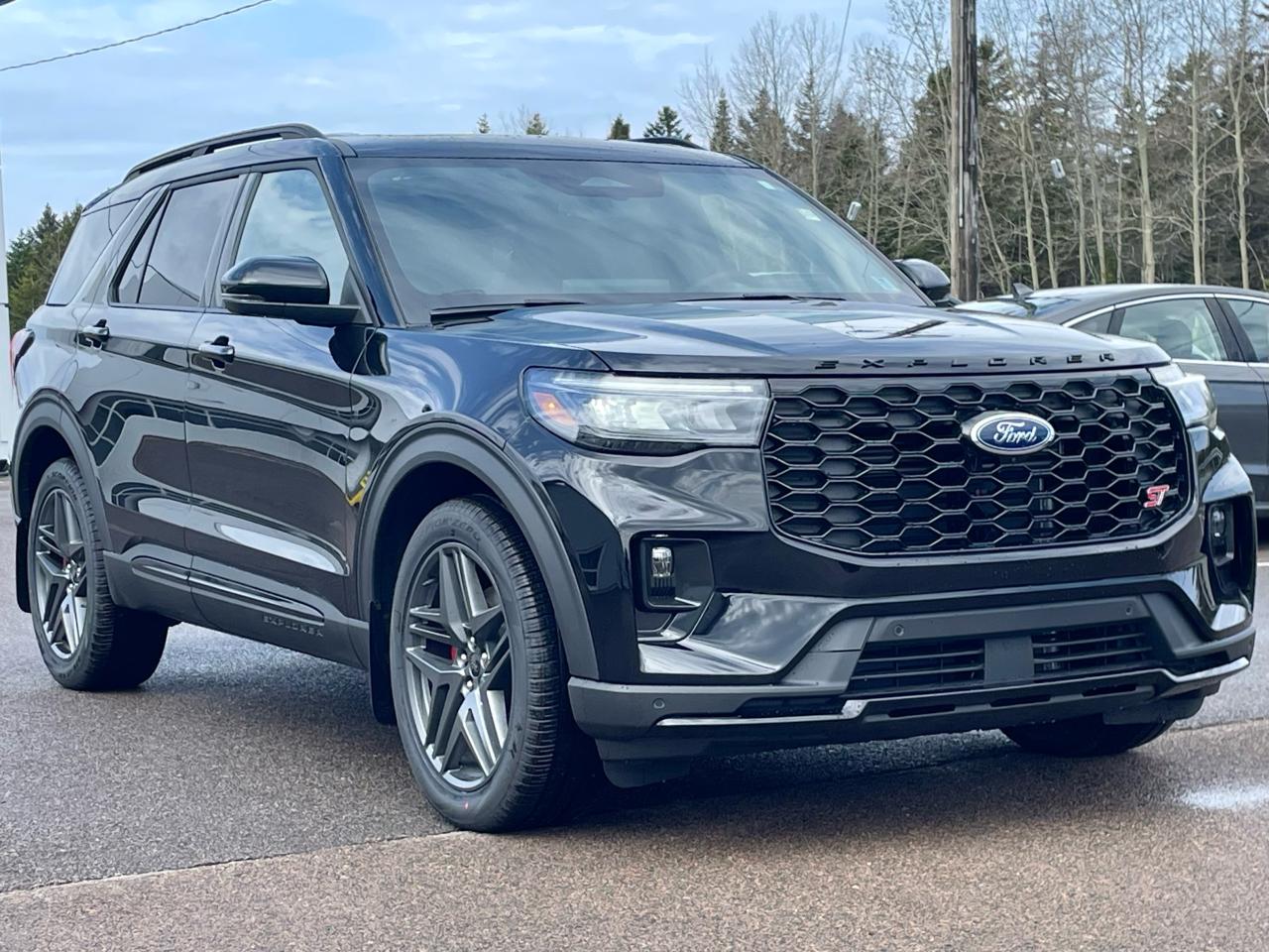 2025 Ford Explorer ST 4WD Photo
