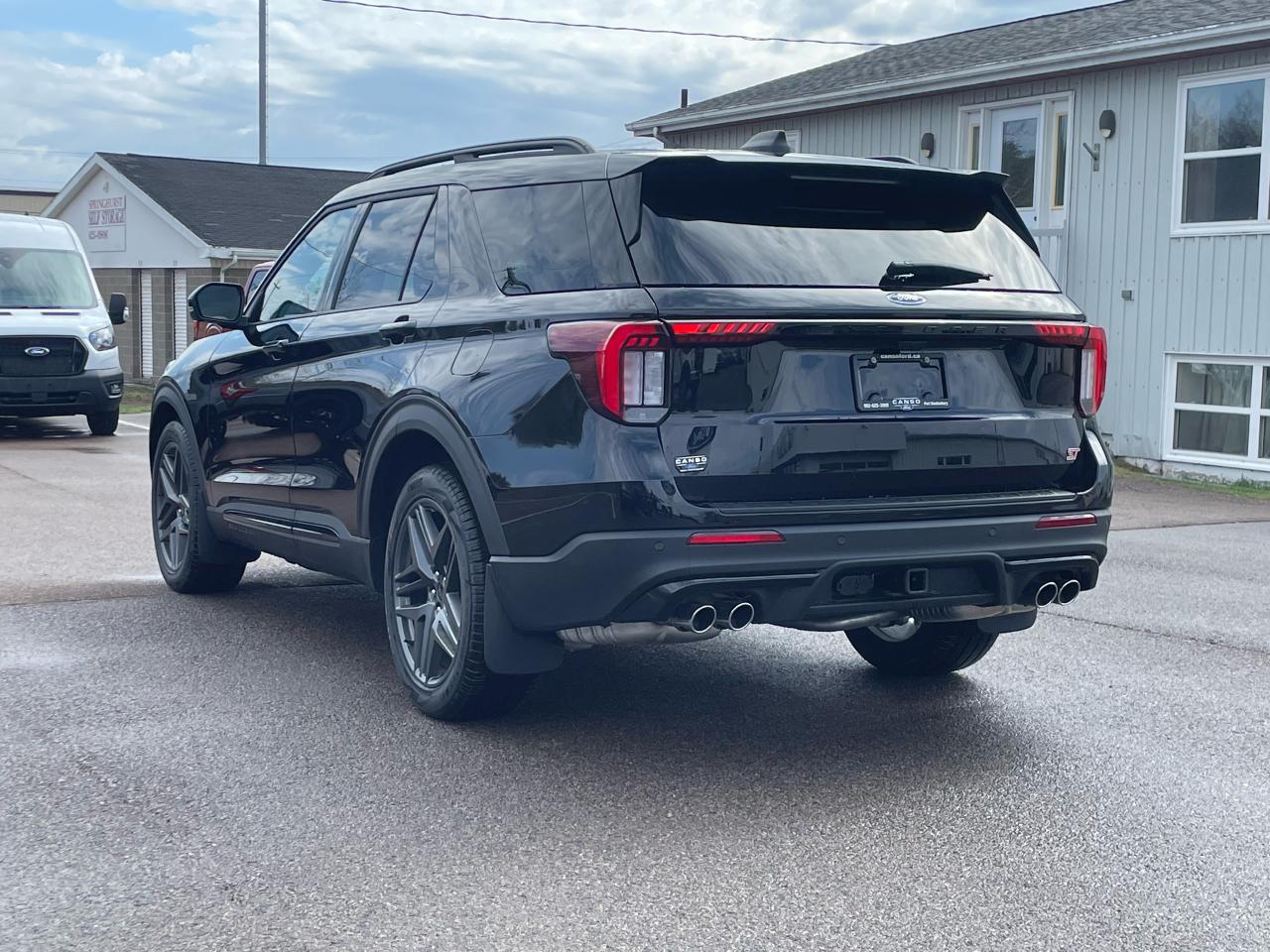 2025 Ford Explorer ST 4WD Photo5