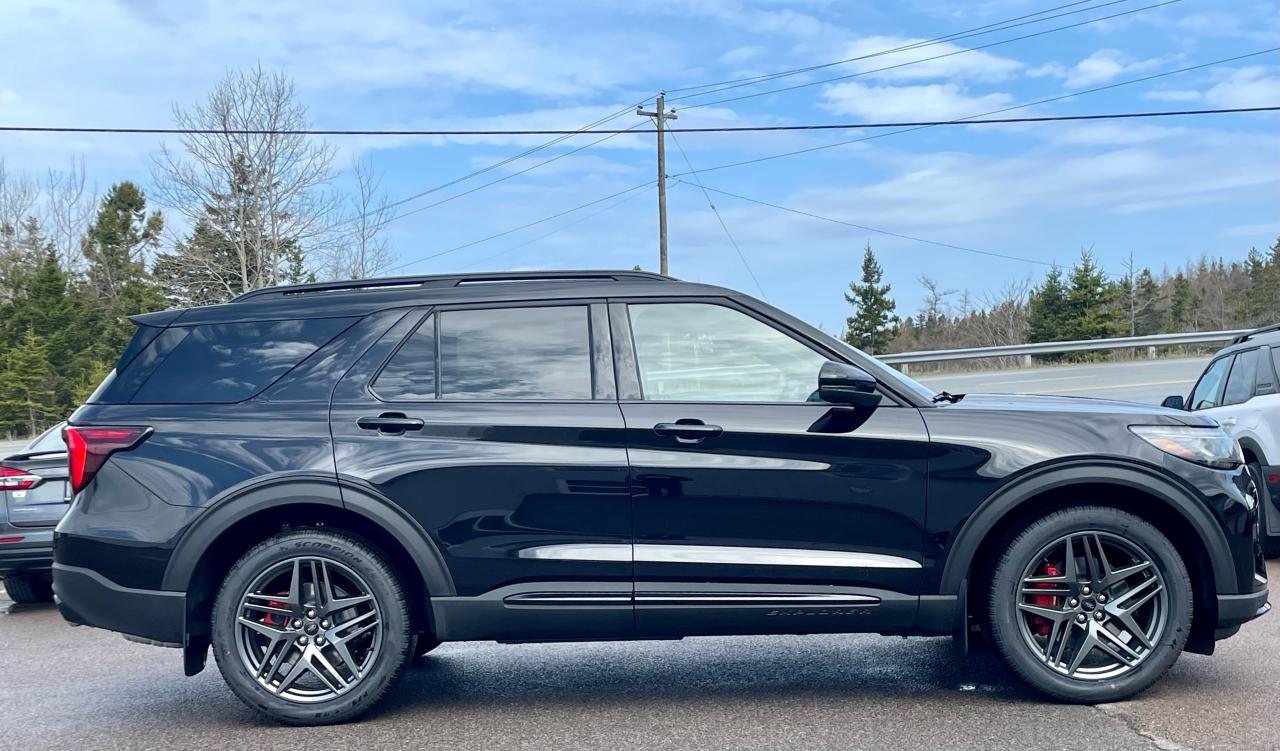 2025 Ford Explorer ST 4WD Photo5