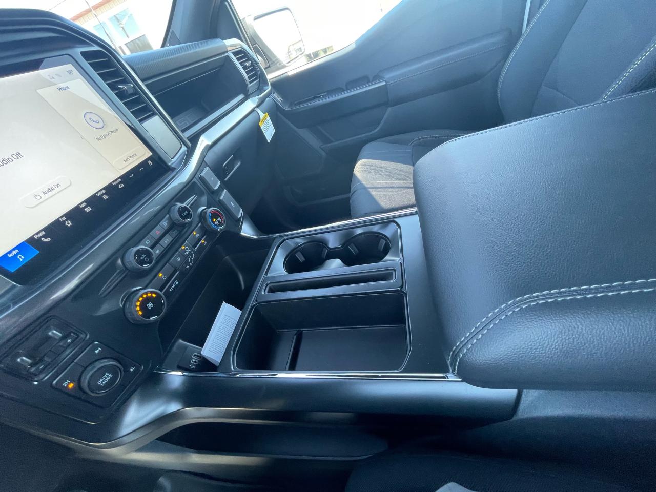 2025 Ford F-150 STX 4WD SuperCrew 5.5' Box Photo5