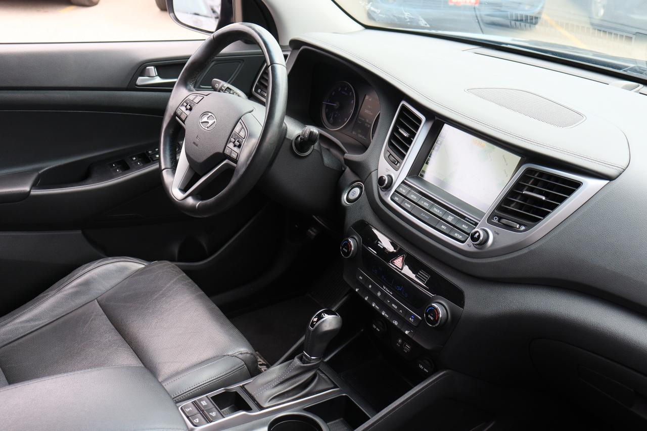 2016 Hyundai Tucson Limited | AWD | Leather | Roof | Nav | Cam & More! Photo39