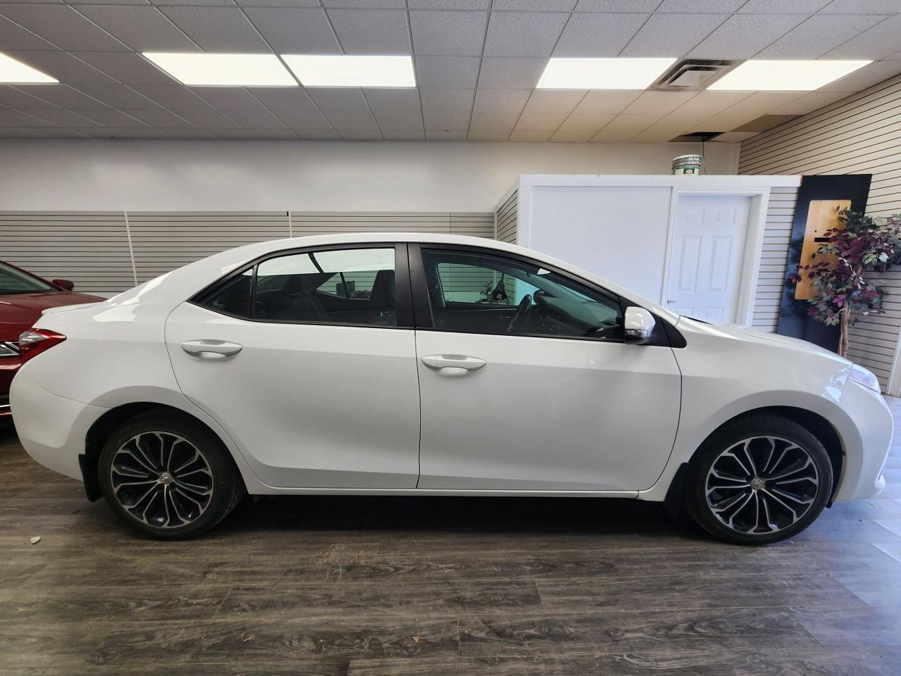 2014 Toyota Corolla S - Photo #4