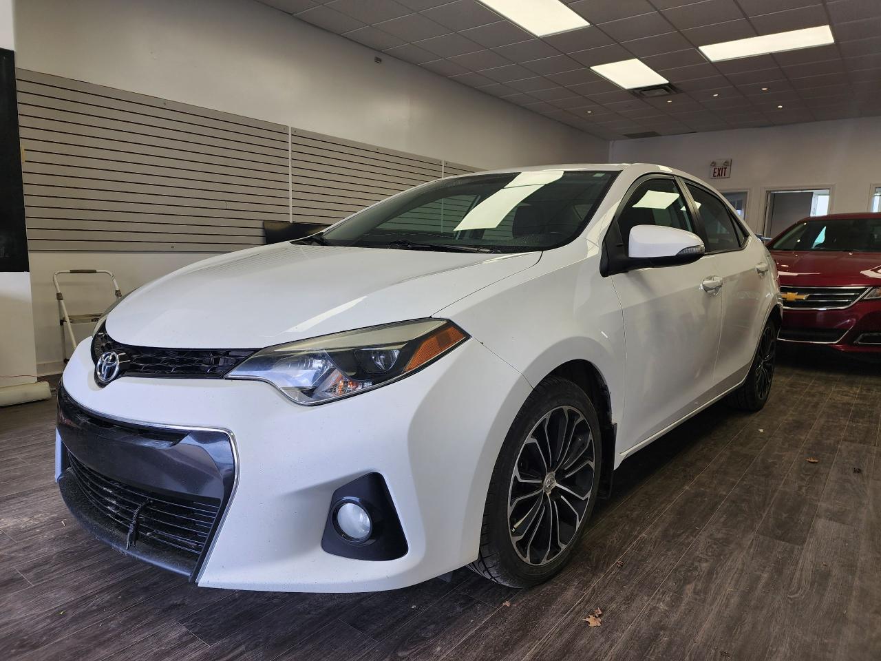 2014 Toyota Corolla S - Photo #2