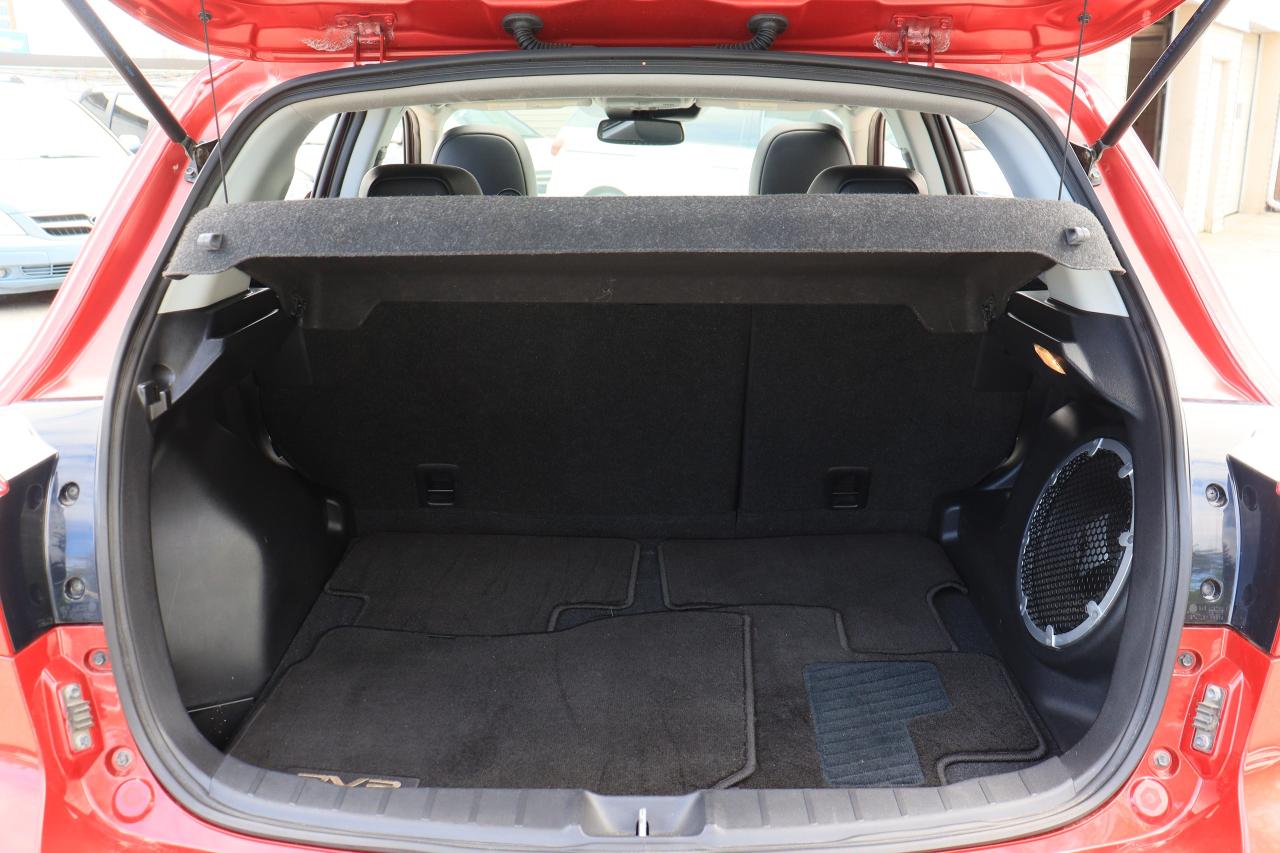 2018 Mitsubishi RVR SE LTD | AWD | Leather | Pano Glass | Cam & More! Photo31
