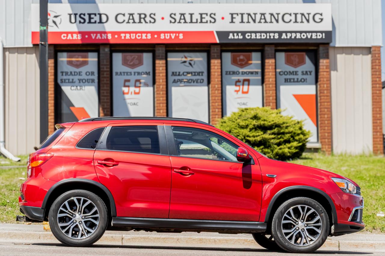 2018 Mitsubishi RVR SE LTD | AWD | Leather | Pano Glass | Cam & More!