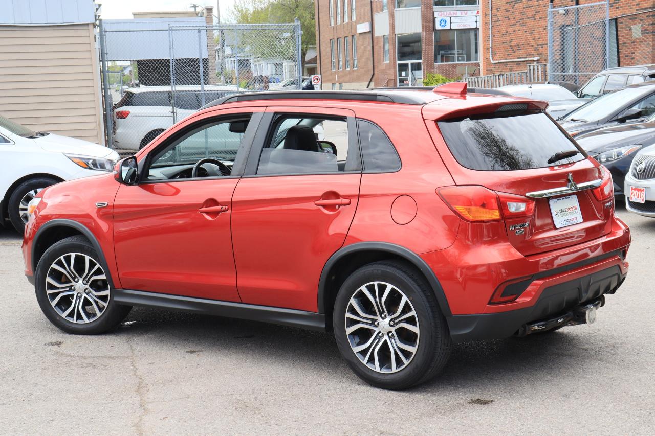 2018 Mitsubishi RVR SE LTD | AWD | Leather | Pano Glass | Cam & More! Photo46