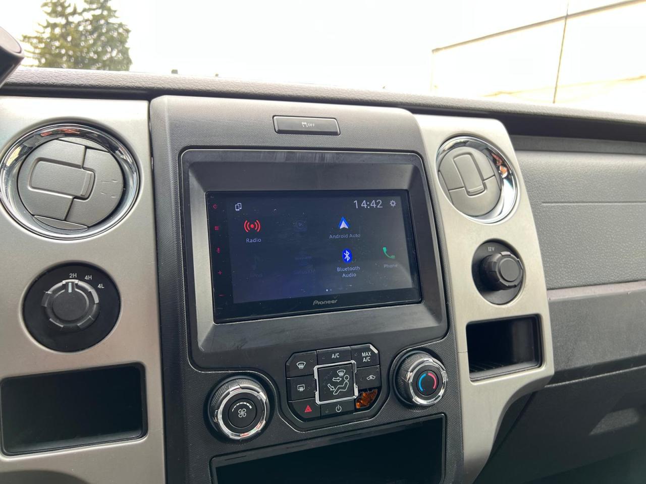2014 Ford F-150 LOW KM NO ACCIDENT 4X4 LONG BED CARPLAY BLUETOOTH - Photo #17