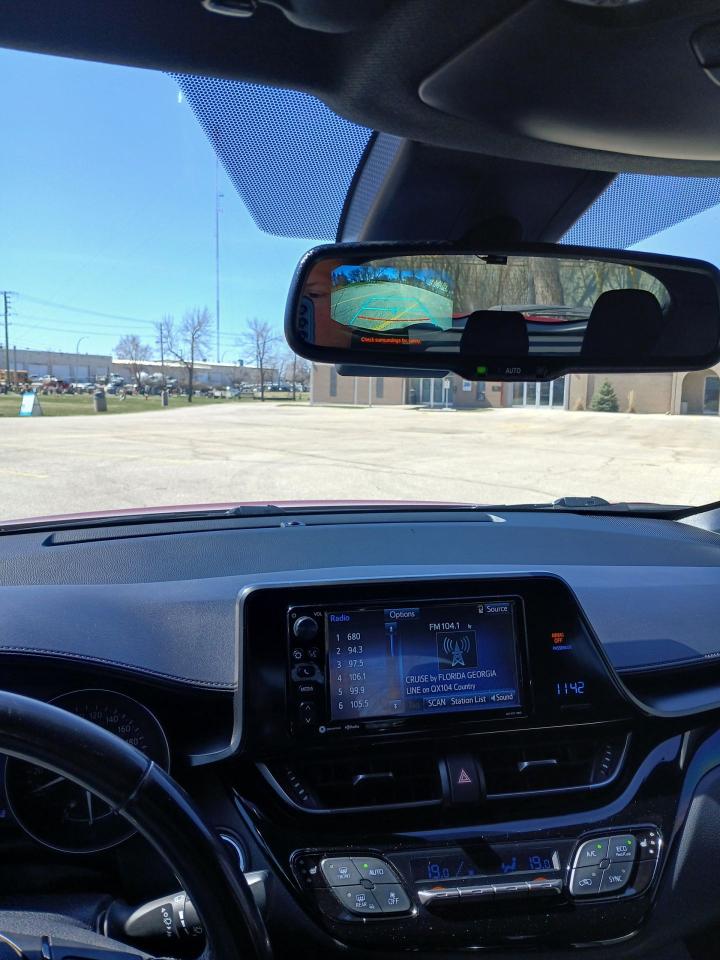 2018 Toyota C-HR XLE - Photo #14