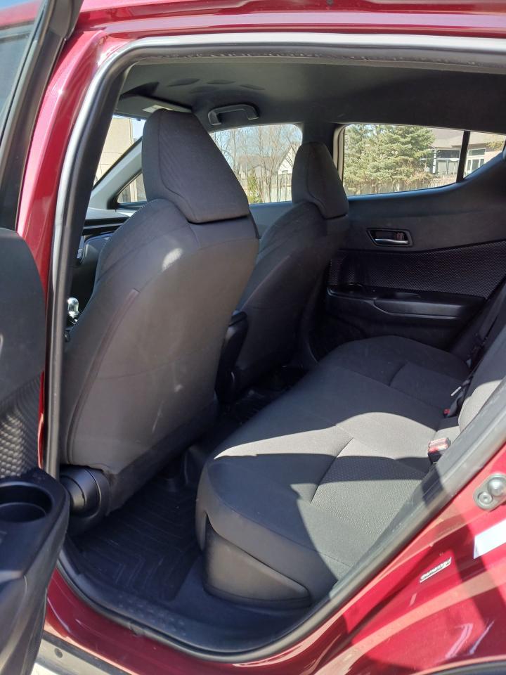 2018 Toyota C-HR XLE - Photo #16