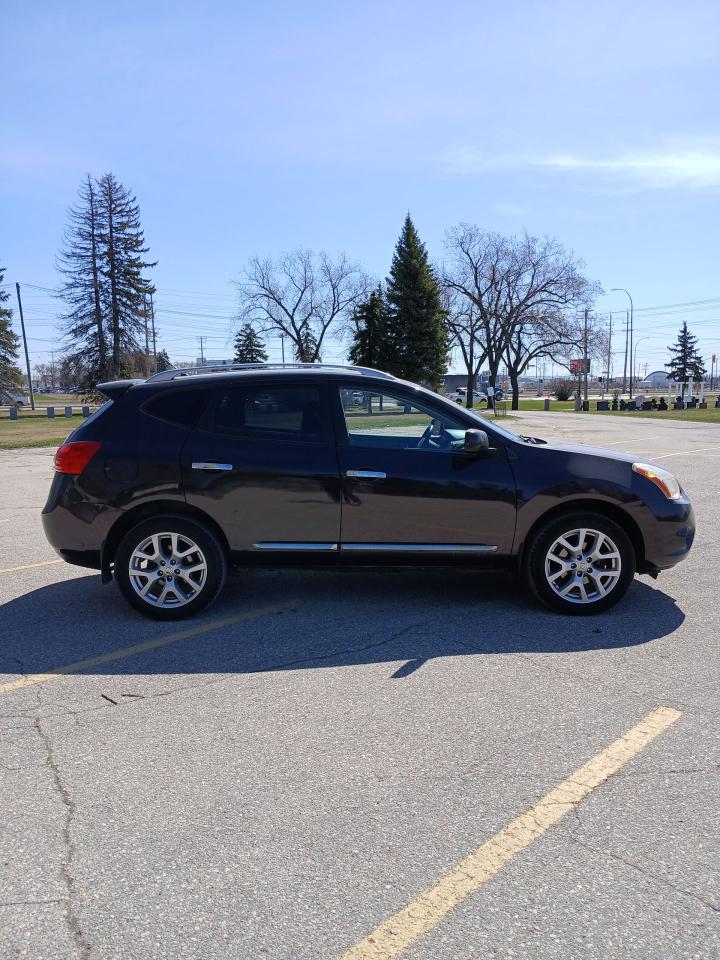 2012 Nissan Rogue SV - Photo #4