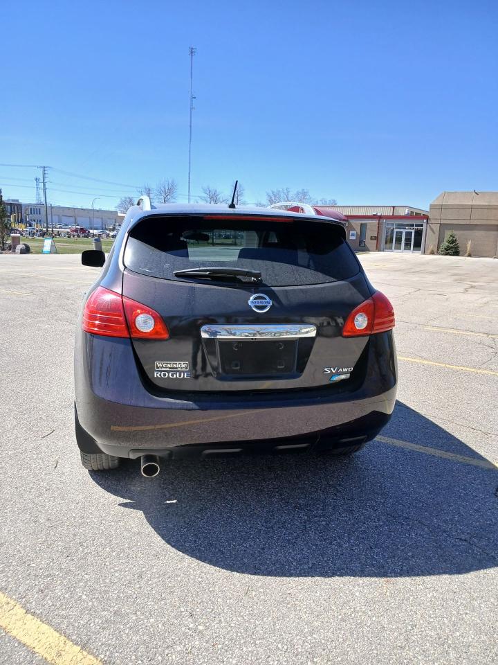 2012 Nissan Rogue SV - Photo #9