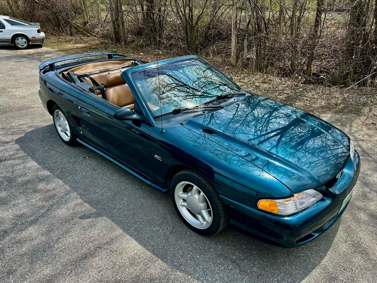 1995 Ford Mustang GT - Photo #3