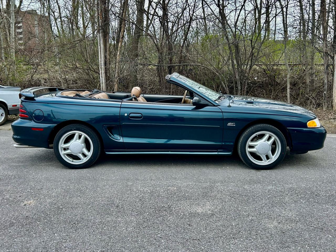 1995 Ford Mustang GT - Photo #8