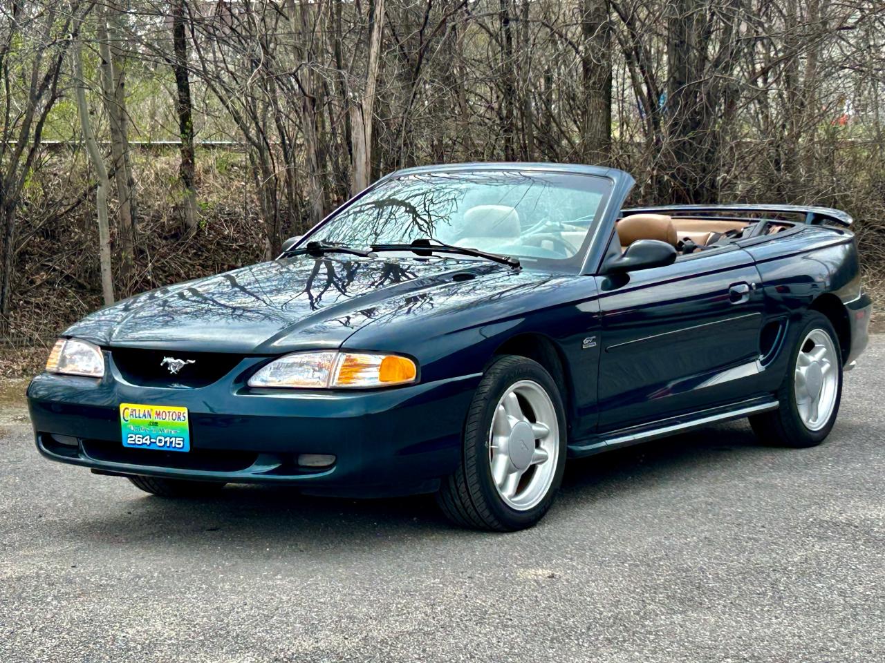 1995 Ford Mustang GT - Photo #2