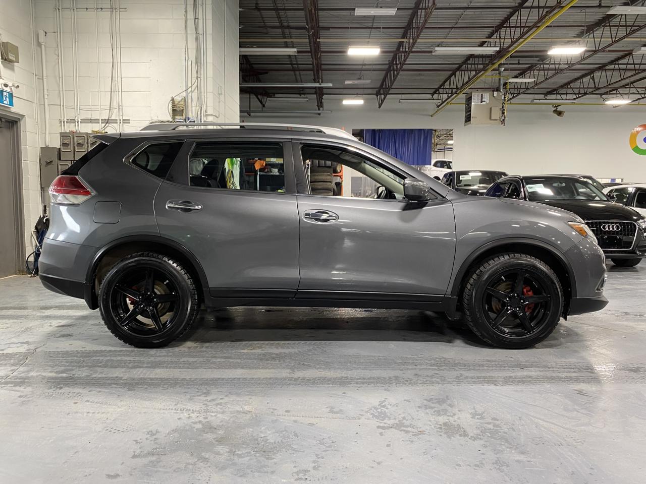2016 Nissan Rogue S - Photo #6