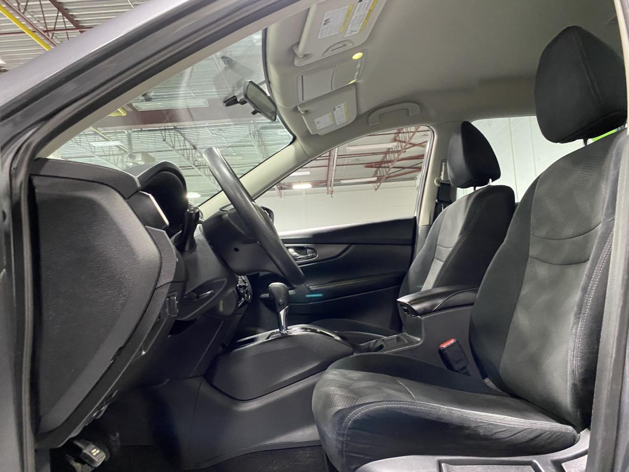2016 Nissan Rogue S - Photo #12