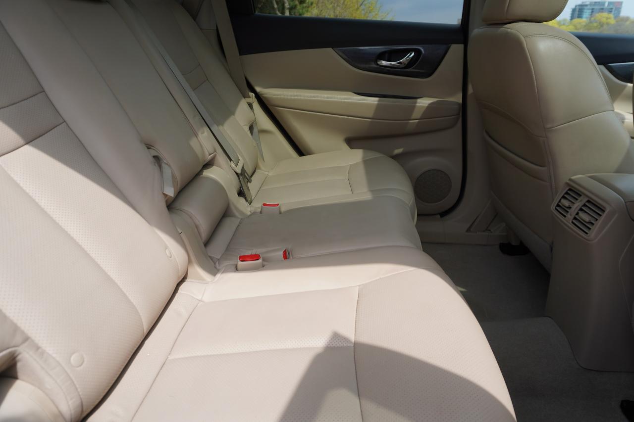 2015 Nissan Rogue 1 OWNER / NO ACCIDENTS / DEALER SERVICED / SL TECH - Photo #23
