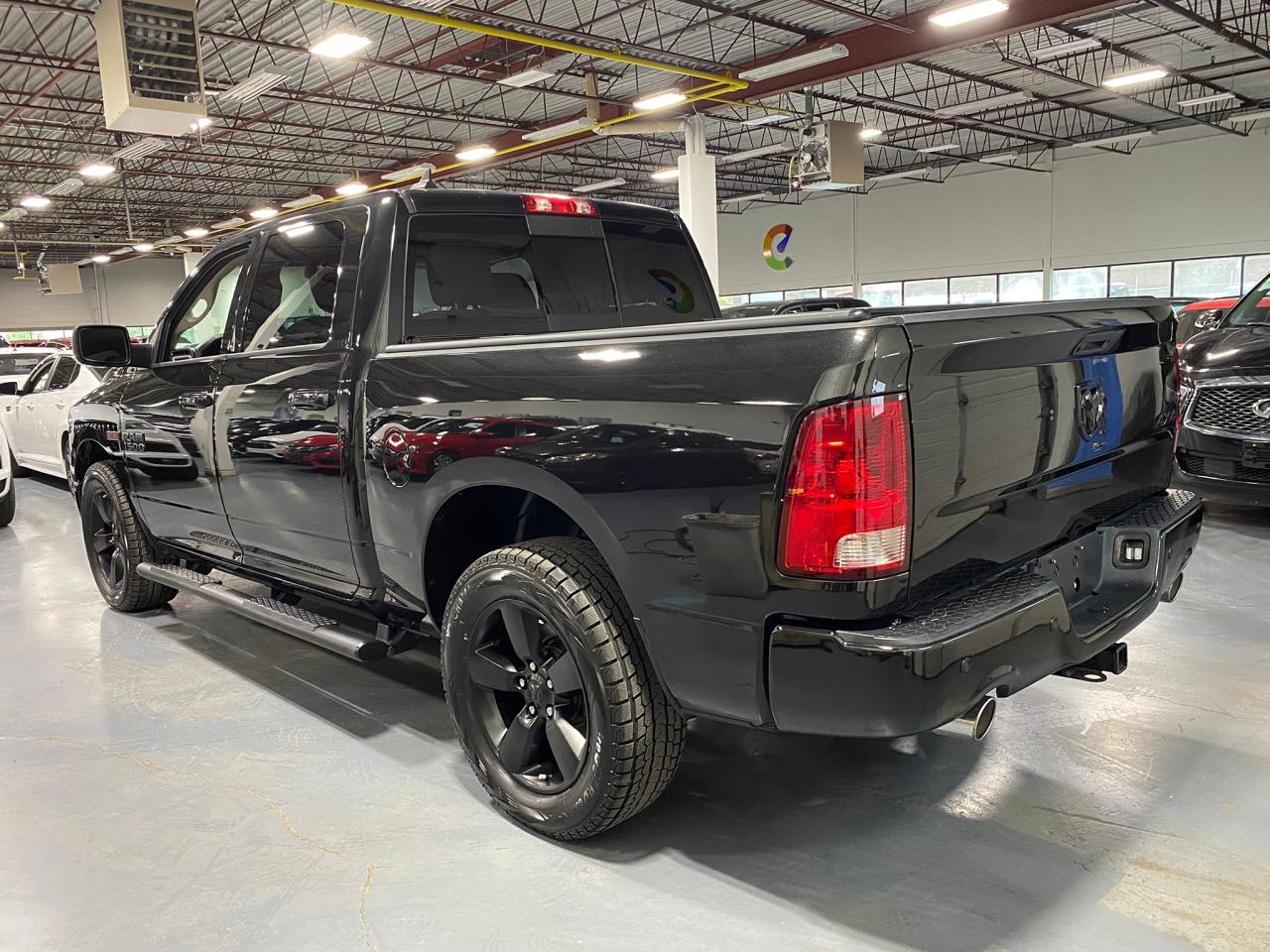 2018 RAM 1500 4x4 Crew Cab 5'7" Box - Photo #3