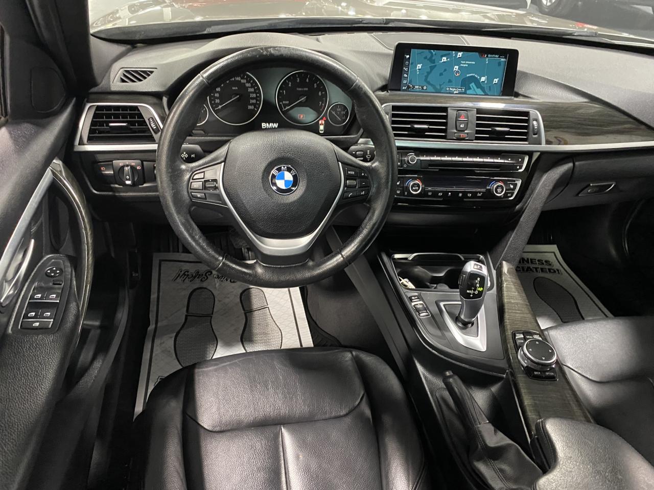 2017 BMW 3 Series 330i xDrive - Photo #13