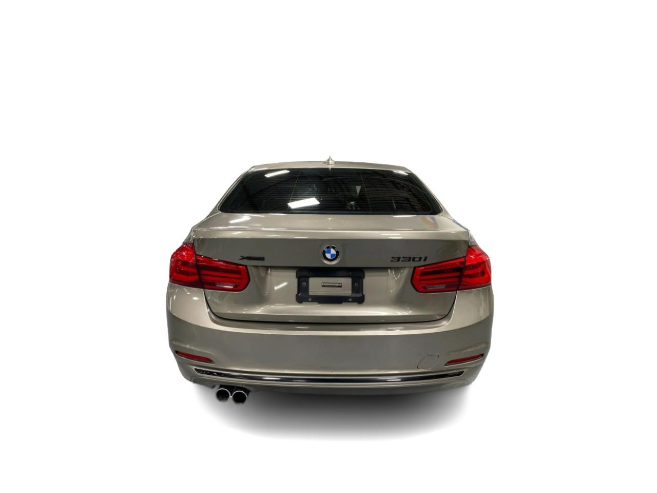 2017 BMW 3 Series 330i xDrive Photo