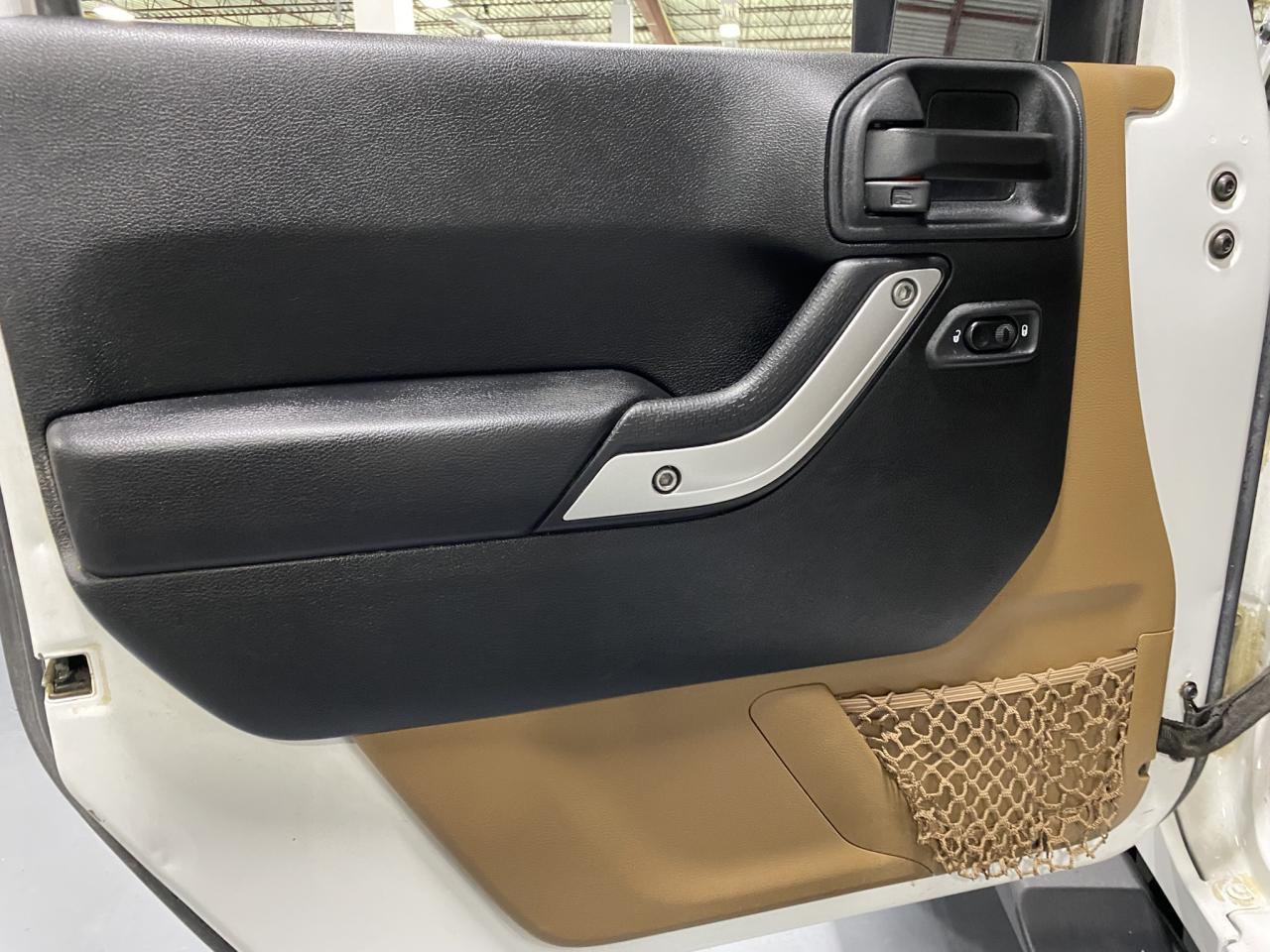 2018 Jeep Wrangler SAHARA 4X4 - Photo #12