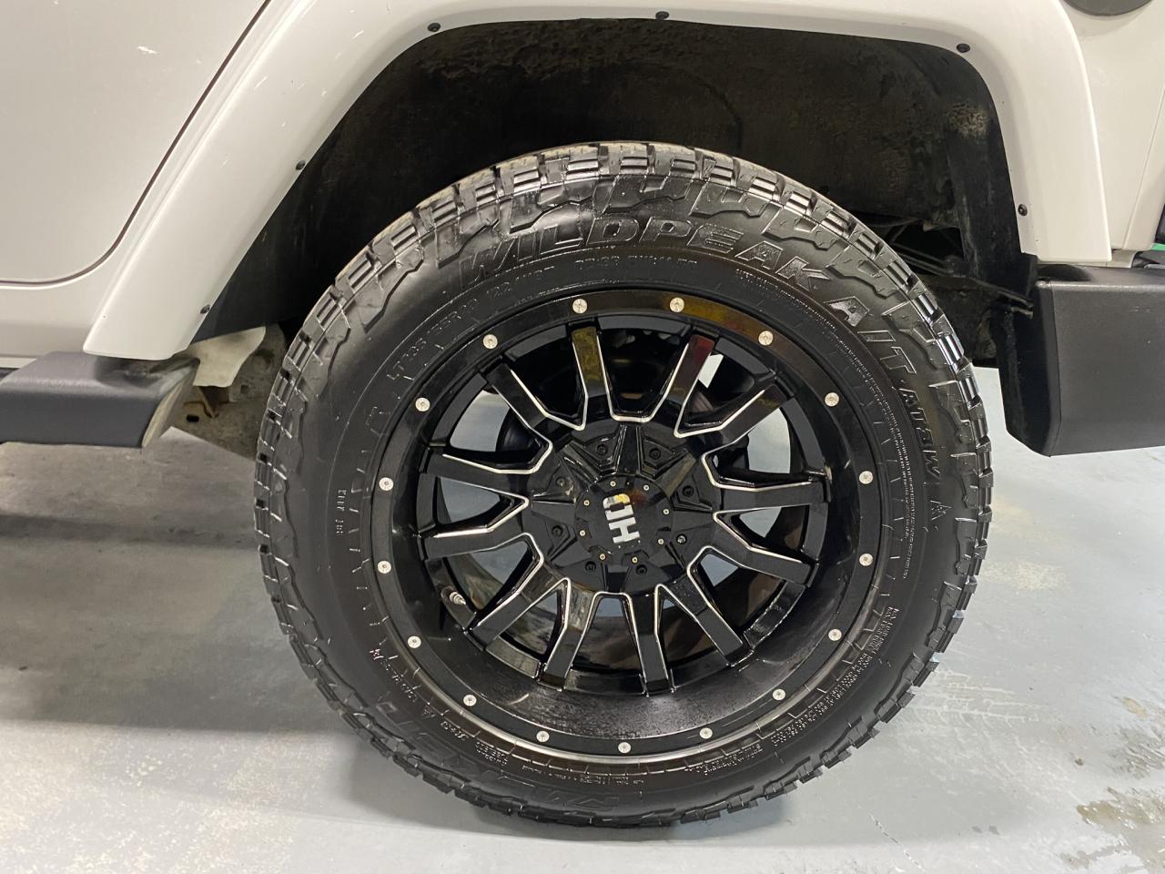 2018 Jeep Wrangler SAHARA 4X4 - Photo #10