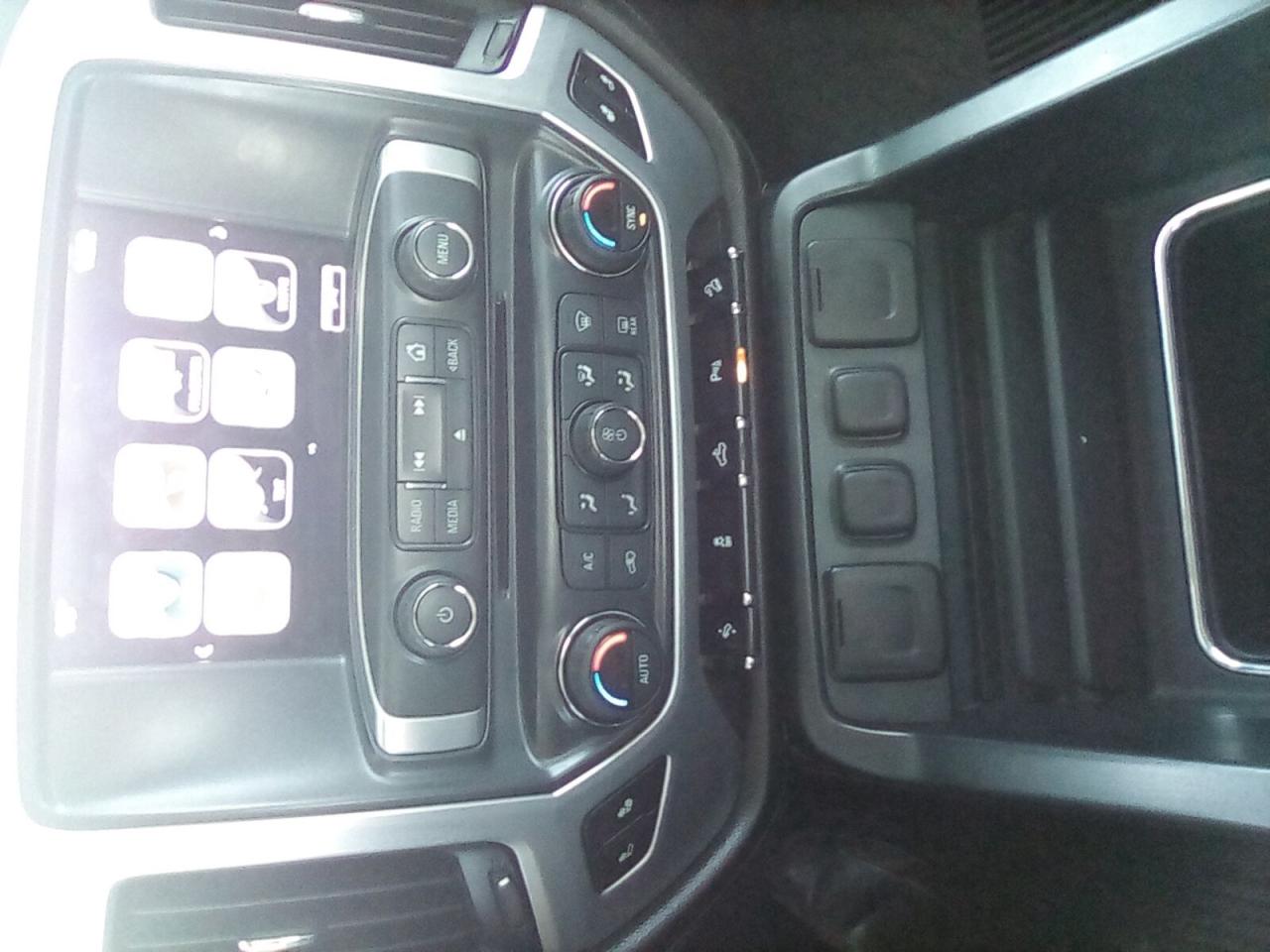 2017 GMC Sierra 1500 SLE Crew Cab Long Box 4WD
