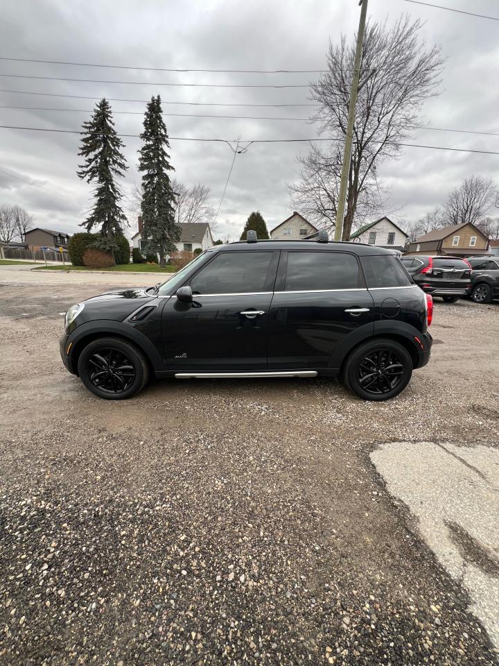 2016 MINI Cooper Countryman S - Photo #3
