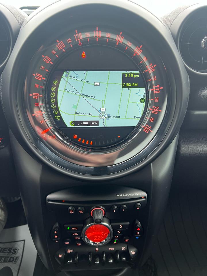 2016 MINI Cooper Countryman S - Photo #10