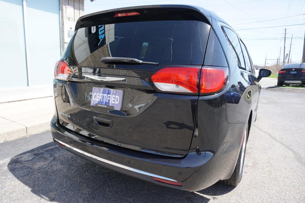 2017 Chrysler Pacifica V6 TOURING- PLUS CERTIFIED *CHRYSLER MAINTAIN* CAMERA NAV BLUETOOTH DVD LEATHER HEATED SEATS SUNROOF CRUISE ALLOYS - Photo #6