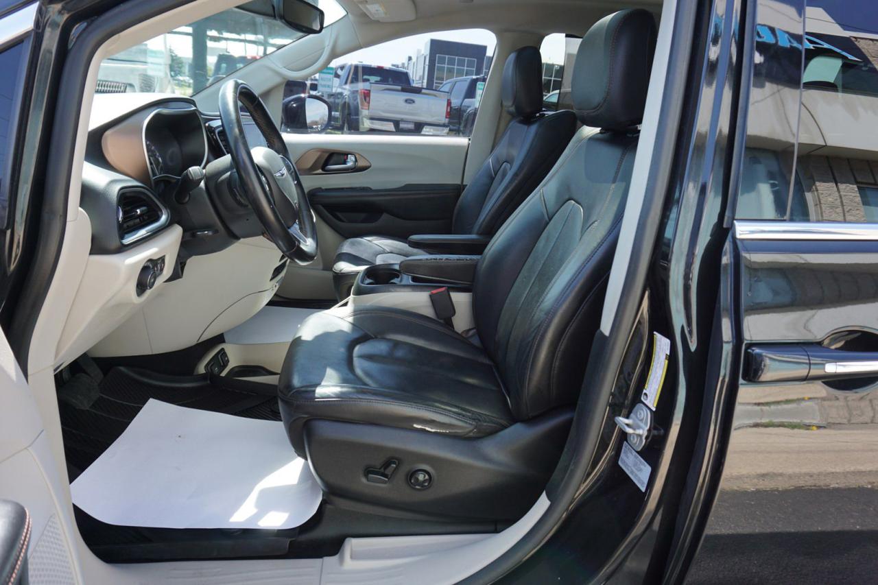 2017 Chrysler Pacifica V6 TOURING- PLUS CERTIFIED *CHRYSLER MAINTAIN* CAMERA NAV BLUETOOTH DVD LEATHER HEATED SEATS SUNROOF CRUISE ALLOYS - Photo #15