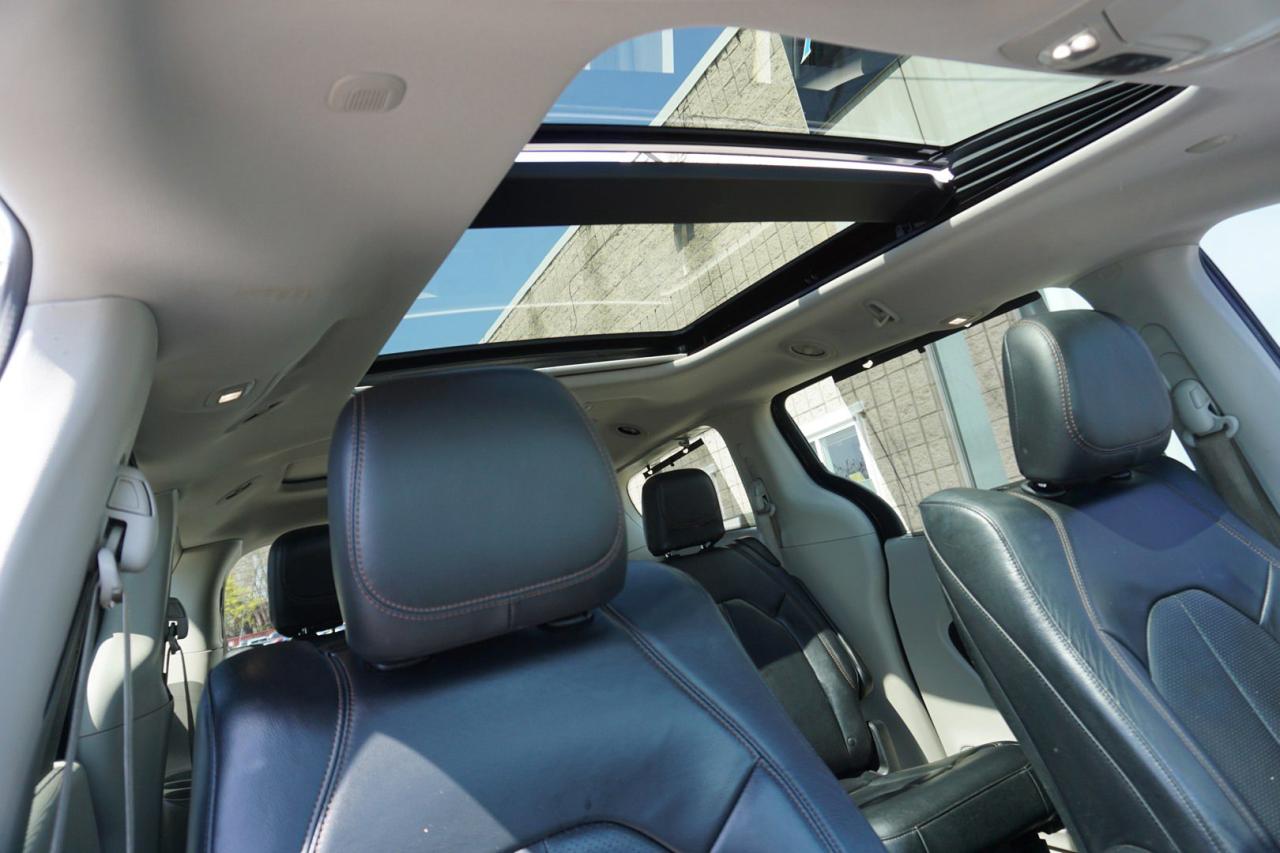 2017 Chrysler Pacifica V6 TOURING- PLUS CERTIFIED *CHRYSLER MAINTAIN* CAMERA NAV BLUETOOTH DVD LEATHER HEATED SEATS SUNROOF CRUISE ALLOYS - Photo #22