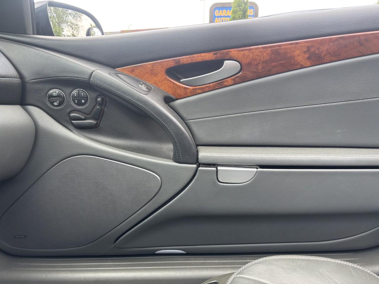 2005 Mercedes-Benz SL-Class SL500 - Photo #14