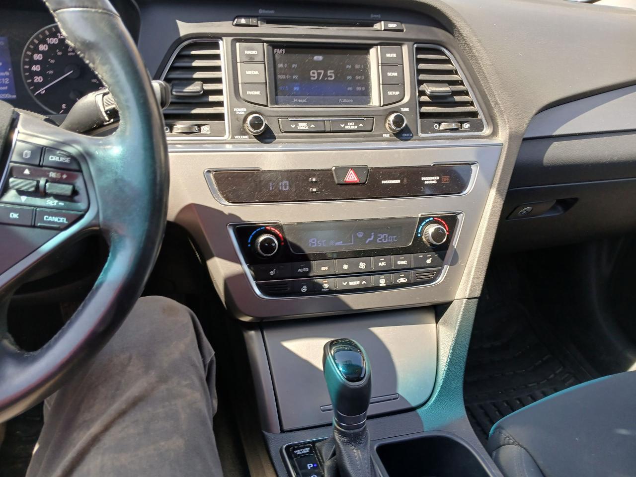 2017 Hyundai Sonata 2.4L GLS - Photo #11