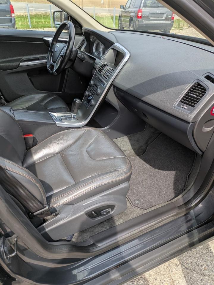2012 Volvo XC60 3.2 - Photo #16