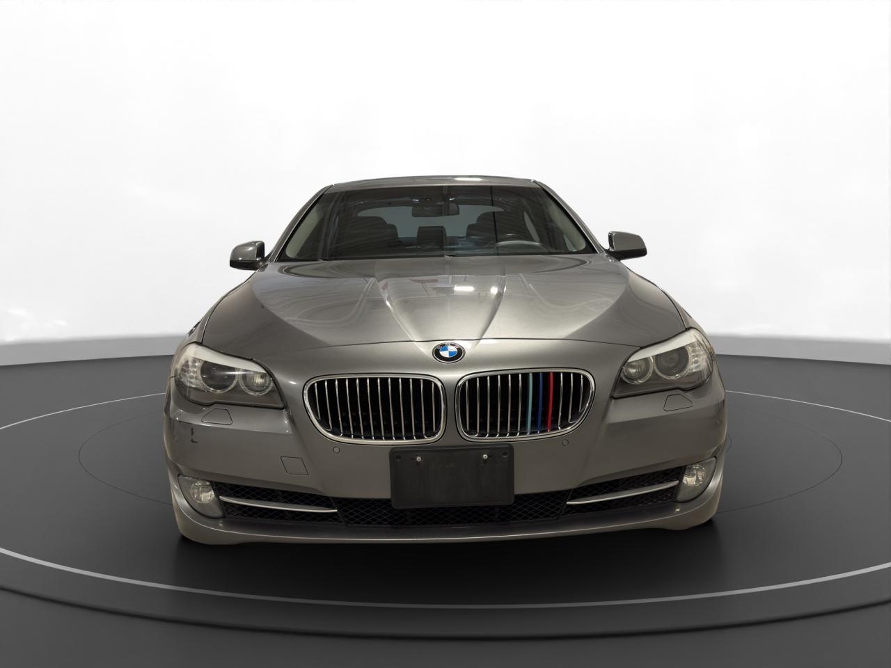 2011 BMW 5 Series 535i xDrive - Photo #2