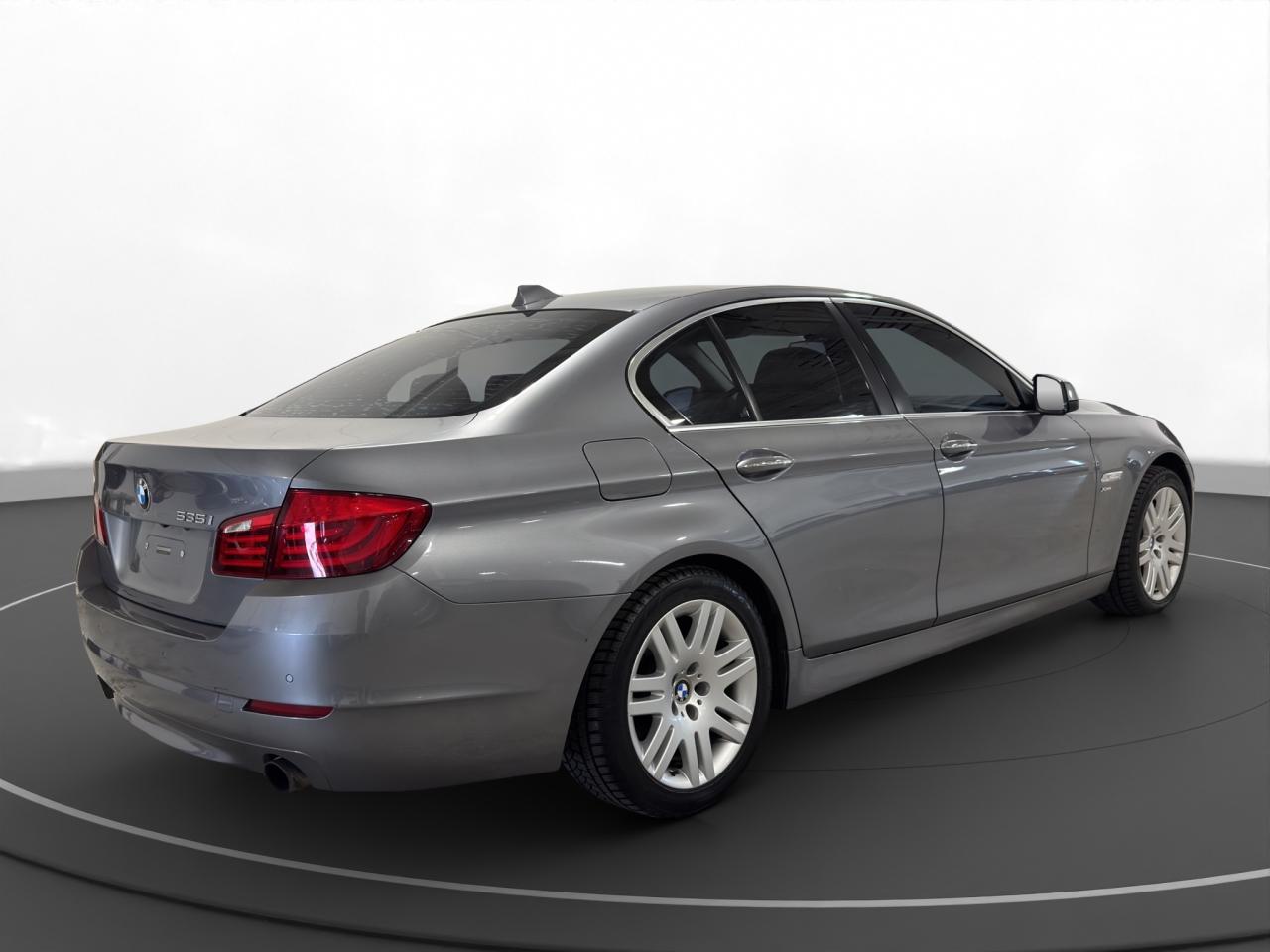 2011 BMW 5 Series 535i xDrive - Photo #6