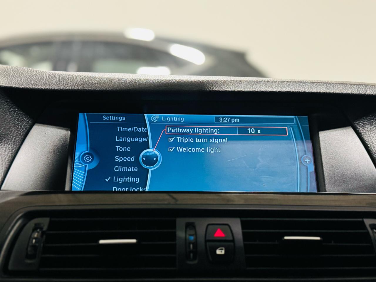 2011 BMW 5 Series 535i xDrive - Photo #20