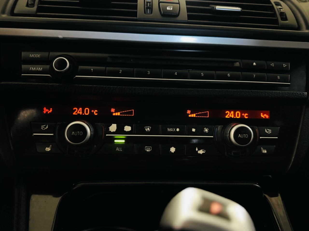 2011 BMW 5 Series 535i xDrive - Photo #17
