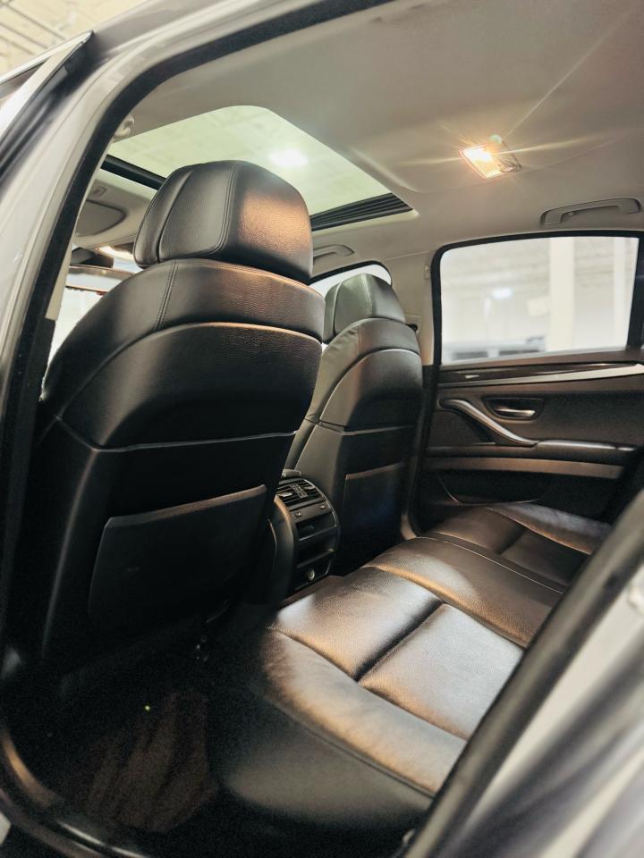 2011 BMW 5 Series 535i xDrive - Photo #24