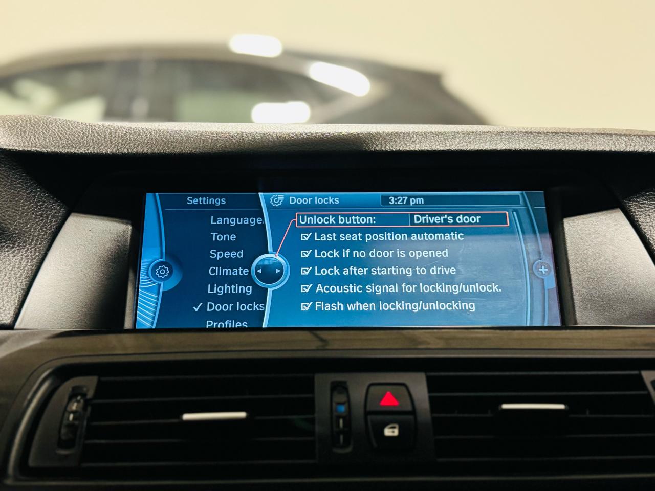 2011 BMW 5 Series 535i xDrive - Photo #22
