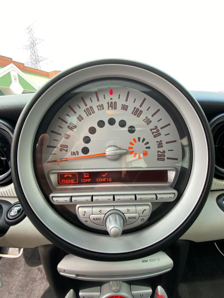 2010 MINI Cooper S CAMDEN EDITION - Photo #15