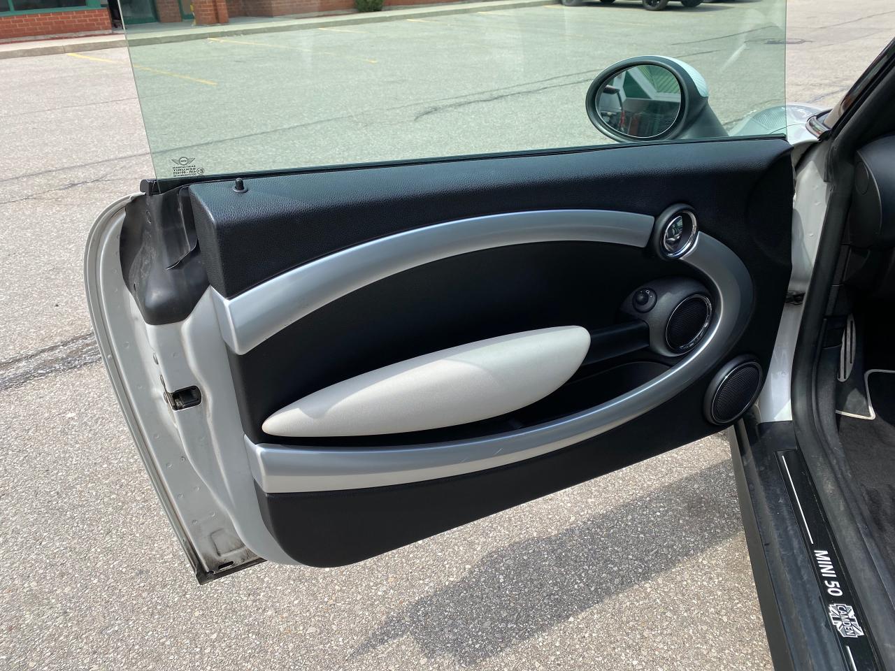 2010 MINI Cooper S CAMDEN EDITION - Photo #10