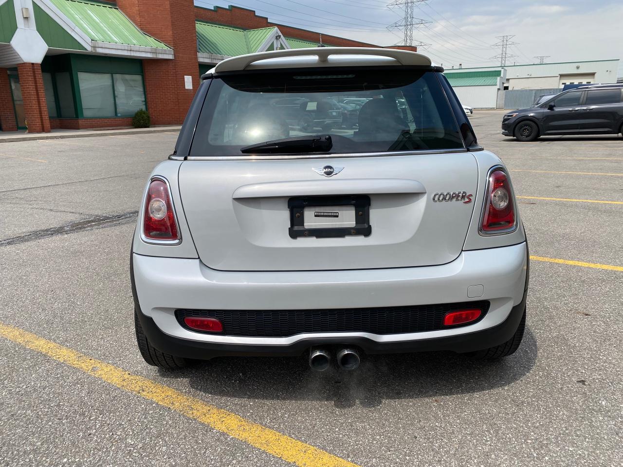 2010 MINI Cooper S CAMDEN EDITION - Photo #6