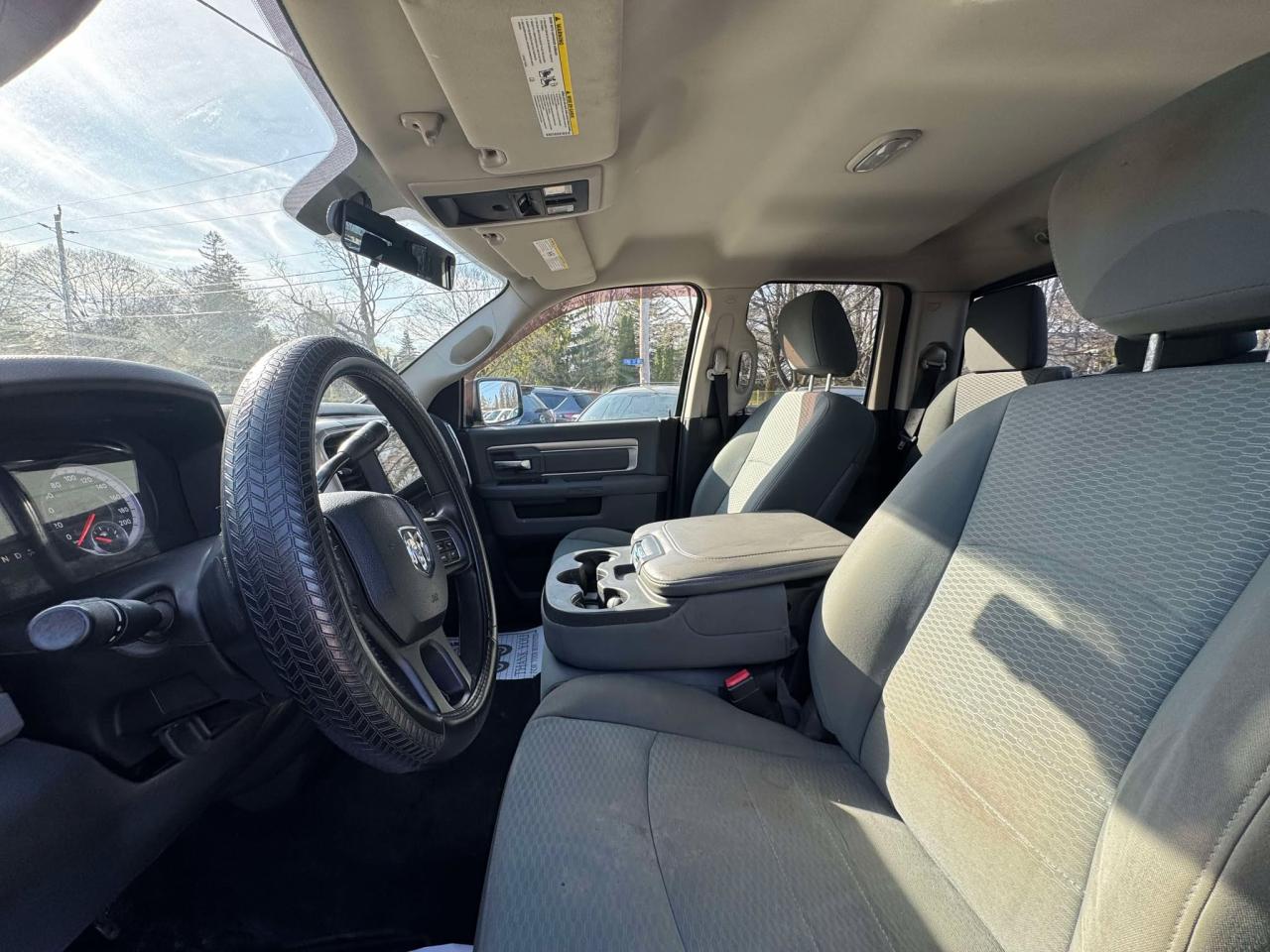 2013 RAM 1500 4WD Quad Cab 140.5" SLT - Photo #12