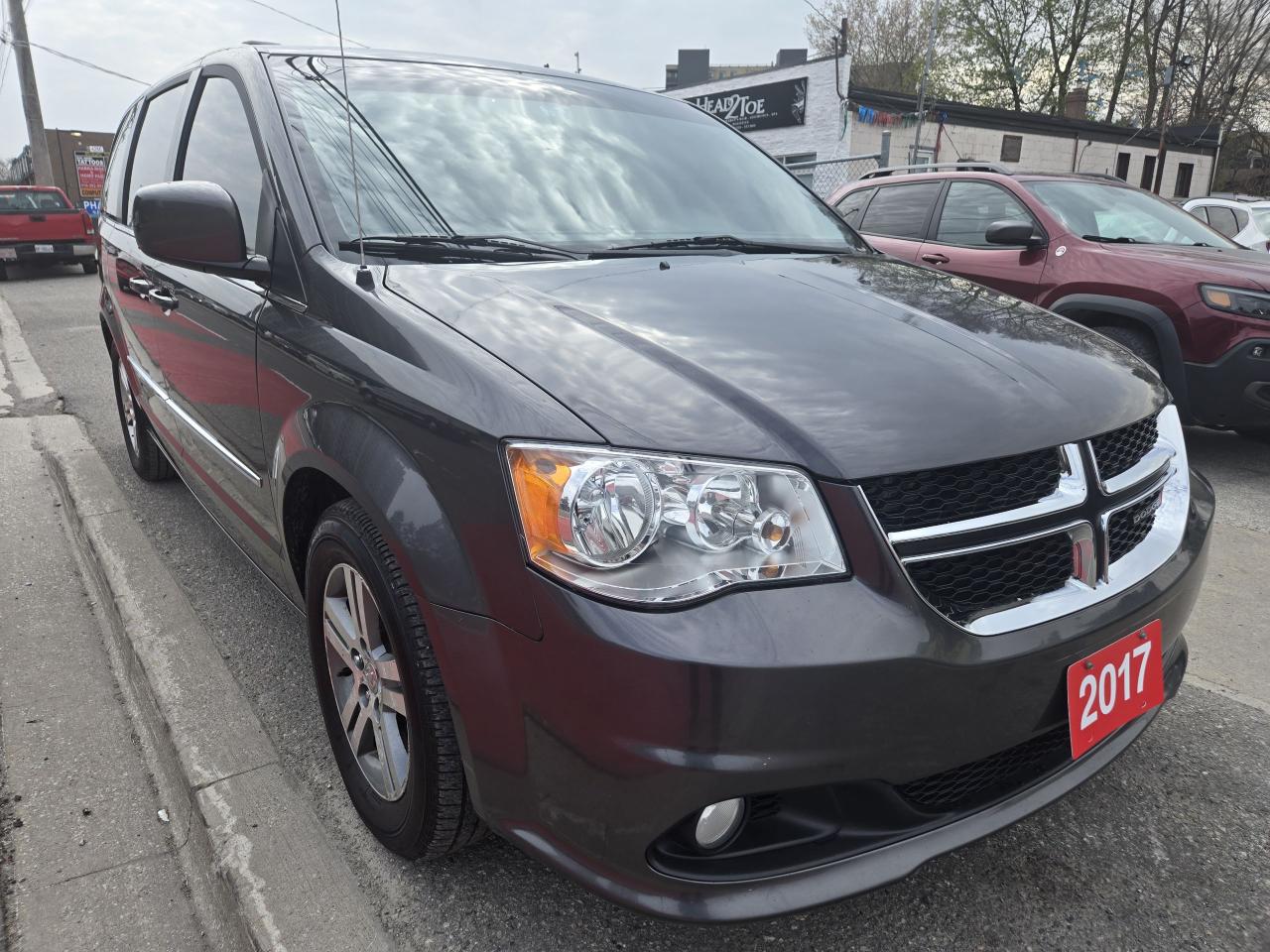 2017 Dodge Grand Caravan Crew Plus- Navigation- Backup Cam- Leather