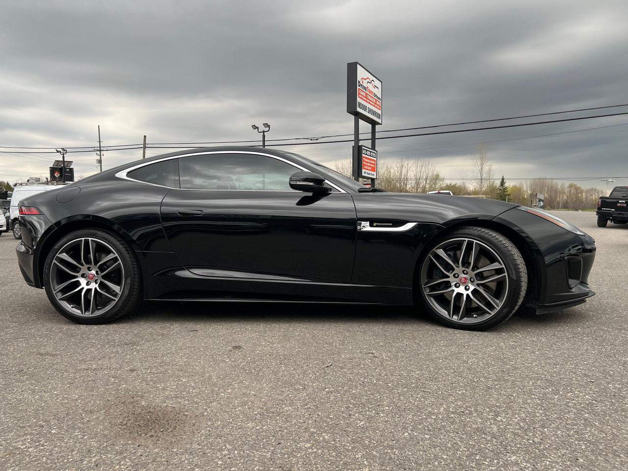 2020 Jaguar F-Type R-Dynamic - Photo #8
